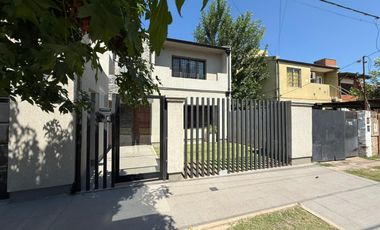 Casa 4 dormitorios piscina en Barrio San Martin San Lorenzo