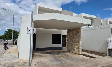 CASA EN TIXCACAL AL PONIENTE DE MÉRIDA, YUCATÁN