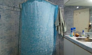 CASA AMERICANA CON GIMNASIO