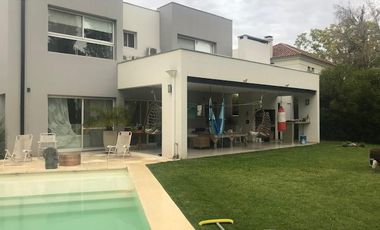 Oportunidad Casa - Fincas de Iraola I