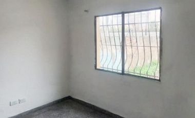 La Oportunidad que Esperabas! Casa Tipo PH Patio/garaje. VentaLa Rioja N° 3220, Florencio Varela