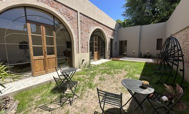 VENTA Casa en barrio Lourdes