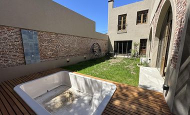 VENTA Casa en barrio Lourdes