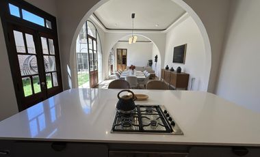 VENTA Casa en barrio Lourdes