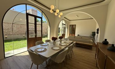 VENTA Casa en barrio Lourdes