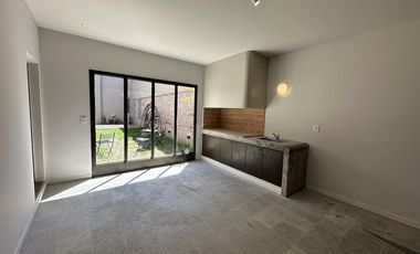 VENTA Casa en barrio Lourdes