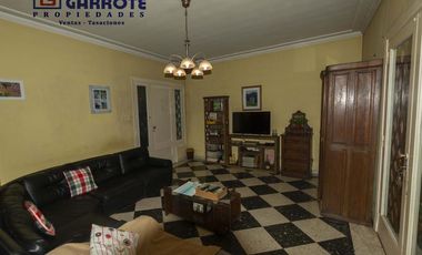 CHALET CÉNTRICO EXCELENTE BARRIO.