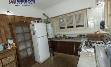 CHALET CÉNTRICO EXCELENTE BARRIO.