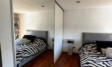 Casa 8 ambientes estilo moderno con pileta en venta - Altos de Hudson II