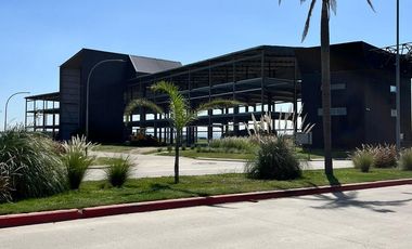 NAVE INDUSTRIAL EN POLO 52 - PARQUE INDUSTRIAL - ALQUILER