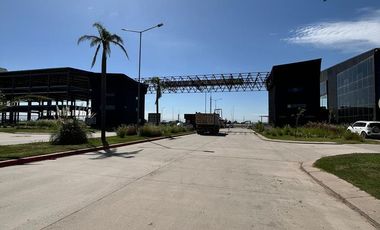 NAVE INDUSTRIAL EN POLO 52 - PARQUE INDUSTRIAL - ALQUILER