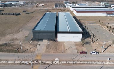 NAVE INDUSTRIAL EN POLO 52 - PARQUE INDUSTRIAL - ALQUILER