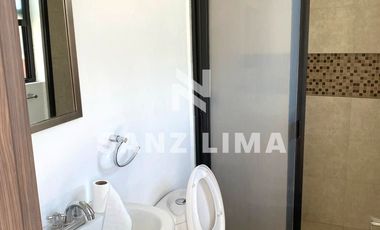 Alteza Imperial: Casa atractiva frente a amenidades del fraccionamiento.