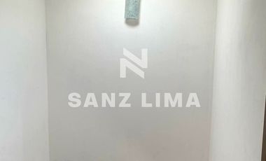 Alteza Imperial: Casa atractiva frente a amenidades del fraccionamiento.