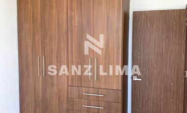 Alteza Imperial: Casa atractiva frente a amenidades del fraccionamiento.