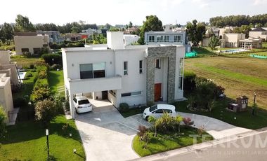 CASA VENTA CANNING BARRIO DON JOAQUIN