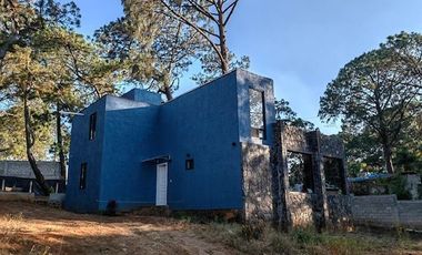 VENTA CASA EN VALLE DE BRAVO-CASA AZUL