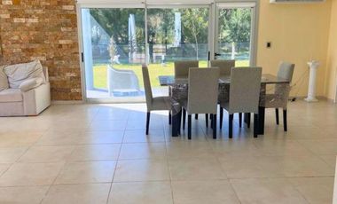 Casa 4 ambientes con terraza y doble cochera - Barrio Privado Haras del Mar Club de Campo