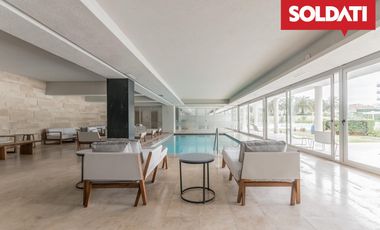 Venta Bouquet 4 ambientes PB. Doble jardín Parrilla. Dos cocheras. Baulera.  Ameneties