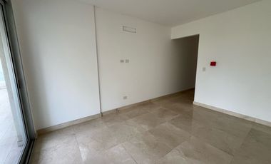 Venta Bouquet 4 ambientes PB. Doble jardín Parrilla. Dos cocheras. Baulera.  Ameneties