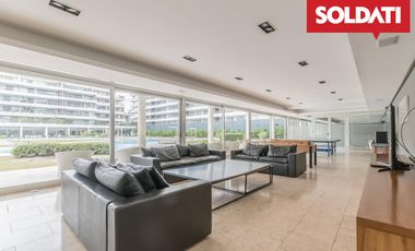 Venta Bouquet 4 ambientes PB. Doble jardín Parrilla. Dos cocheras. Baulera.  Ameneties