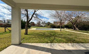 Casa en Venta, 7 Ambientes, en Haras Santa Maria, Escobar, GBA Norte