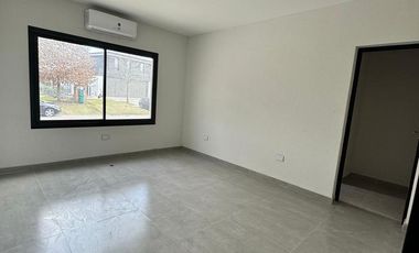 Casa en Venta, 7 Ambientes, en Haras Santa Maria, Escobar, GBA Norte