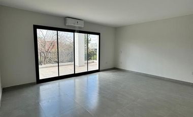 Casa en Venta, 7 Ambientes, en Haras Santa Maria, Escobar, GBA Norte