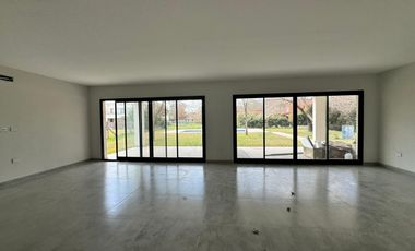 Casa en Venta, 7 Ambientes, en Haras Santa Maria, Escobar, GBA Norte