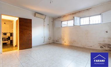 Disfruta este Ph de 4 ambientes con Patio, Terraza y Quincho!