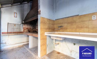 Disfruta este Ph de 4 ambientes con Patio, Terraza y Quincho!