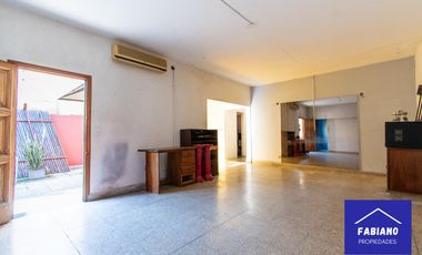 Disfruta este Ph de 4 ambientes con Patio, Terraza y Quincho!