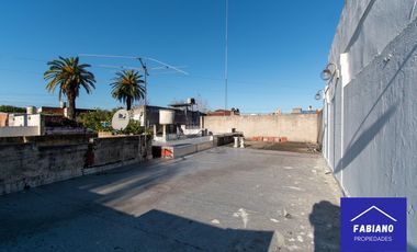 Disfruta este Ph de 4 ambientes con Patio, Terraza y Quincho!