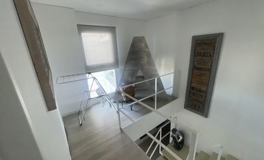 Palmera Libertador y Corrientes Duplex en venta 4 ambientes con cochera