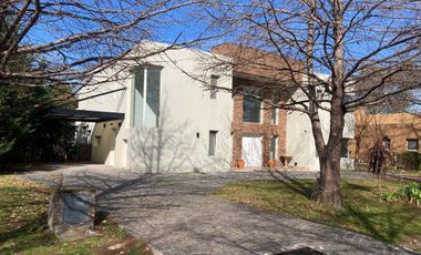 Venta Casa en Barrio Privado Sausalito - Pilar - Acepta Permuta como Parte de Pago