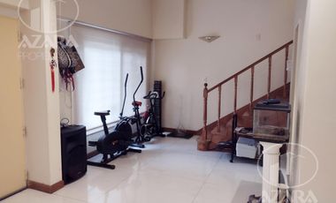 Hermoso chalet de 6 ambientes con gran jardín y piscina