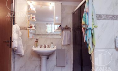 Hermoso chalet de 6 ambientes con gran jardín y piscina