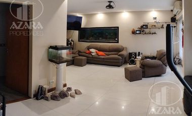 Hermoso chalet de 6 ambientes con gran jardín y piscina