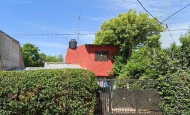 Calle Pino Hachado n 2537 entre calle Pergamino e Iberia