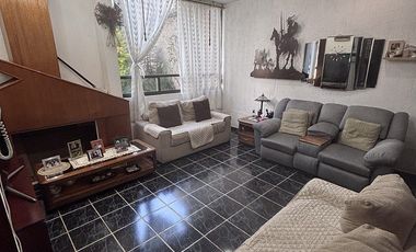 Se vende casa en Colonia La Cebada