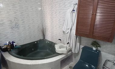 Se vende casa en Colonia La Cebada