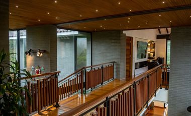 Casa para Arriendo en Medellín en Alto de Palmas