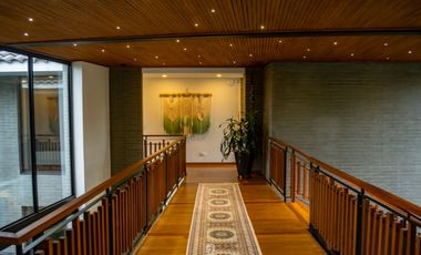 Casa para Arriendo en Medellín en Alto de Palmas