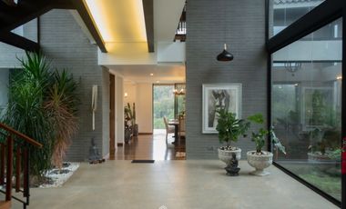 Casa para Arriendo en Medellín en Alto de Palmas