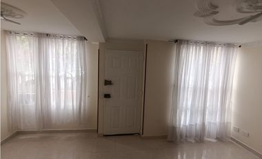 SE ARRIENDA CASA EN C.R ALCAZAR DE MODELIA - LMC