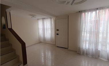 SE ARRIENDA CASA EN C.R ALCAZAR DE MODELIA - LMC