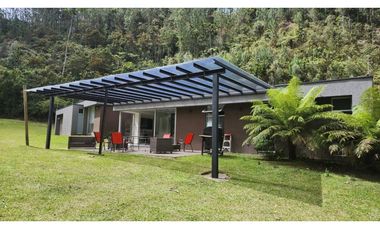 Casa campestre en arriendo sector Fizebad, El Retiro