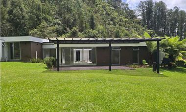 Casa campestre en arriendo sector Fizebad, El Retiro
