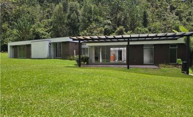 Casa campestre en arriendo sector Fizebad, El Retiro