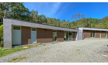 Casa campestre en arriendo sector Fizebad, El Retiro